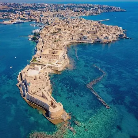 House Aury * 锡拉库扎