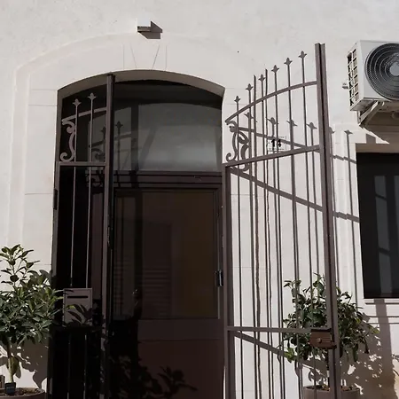 דירה House Aury סירקוזה